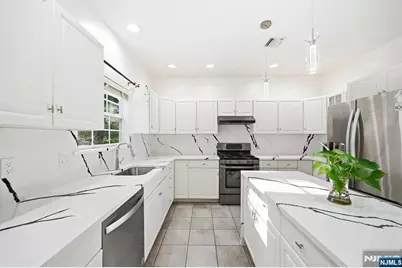 19 Colmart Way, Bridgewater, NJ 08807 - Photo 9