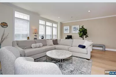 32 Melody Lane 37 #37, Upper Saddle River, NJ 07458 - Photo 5