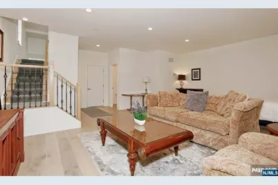 32 Melody Lane, Upper Saddle River, NJ 07458 - Photo 23