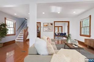 8 Garden Pl, Cranford Township, NJ 07016 - Photo 5