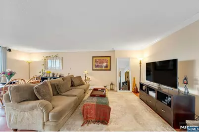 300 Winston Drive C0214 #C0214, Cliffside Park, NJ 07010 - Photo 5