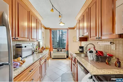 300 Winston Drive C0214 #C0214, Cliffside Park, NJ 07010 - Photo 13
