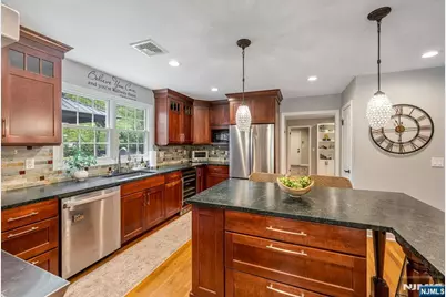 442 New York Avenue, Wyckoff Township, NJ 07481 - Photo 9