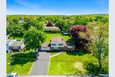 23 Slingerland Avenue, Pequannock Township, NJ 07440 - Photo 3