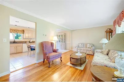 23 Slingerland Avenue, Pequannock Township, NJ 07440 - Photo 11