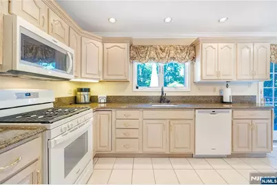 23 Slingerland Avenue, Pequannock Township, NJ 07440 - Photo 21