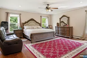 31 Knoble Pl, Hawthorne, NJ 07506 - Photo 11