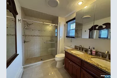 193 Midland Avenue 1st Fl #1st fl, Paramus, NJ 07652 - Photo 9