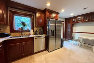 193 Midland Ave 1st Fl, Paramus, NJ 07652 - Photo 11
