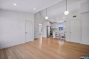 75 Midland Ave 5, Montclair, NJ 07042 - Photo 7