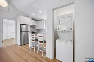 75 Midland Ave 5, Montclair, NJ 07042 - Photo 5