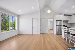 75 Midland Ave 5, Montclair, NJ 07042 - Photo 3