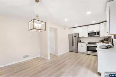 11196 Dell Place 196 #196, Stanhope, NJ 07874 - Photo 13