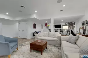 111 Woodmont Cir, River Vale Township, NJ 07675 - Photo 35