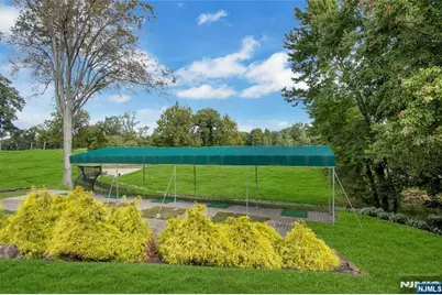 111 Woodmont Circle, River Vale Township, NJ 07675 - Photo 45