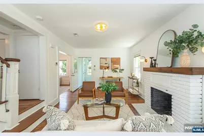 35 Howe Avenue, Montclair, NJ 07042 - Photo 11