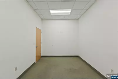 15 Union Avenue, East Rutherford, NJ 07073 - Photo 25