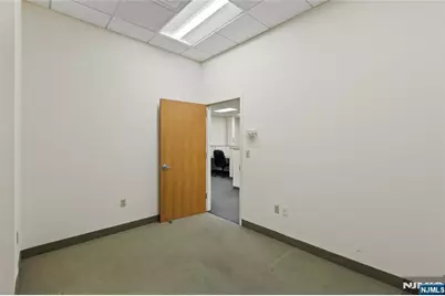 15 Union Avenue, East Rutherford, NJ 07073 - Photo 17