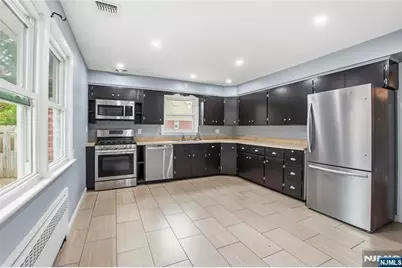 112 E Ackerman Avenue B Right Side #B right side, Emerson, NJ 07630 - Photo 5