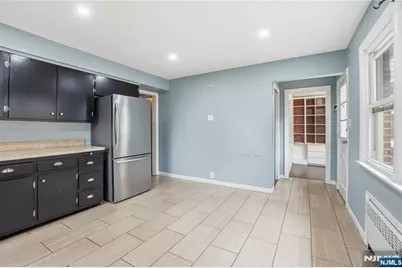 112 E Ackerman Avenue B Right Side #B right side, Emerson, NJ 07630 - Photo 7