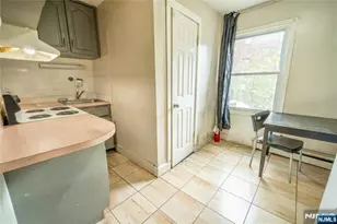 352 7th St, Newark, NJ 07107 - Photo 11