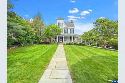 35 Green Avenue 2 #2, Madison, NJ 07940 - Photo 1