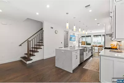 1480 15th Street B #B, Fort Lee, NJ 07024 - Photo 9