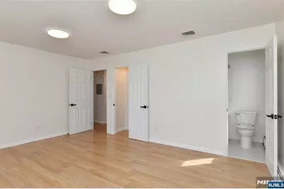67 Park Row 2 #2, Wallington, NJ 07057 - Photo 9
