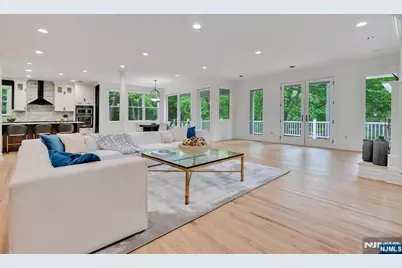 8 Lauren Pond Court, Demarest, NJ 07627 - Photo 9