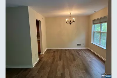 6-3 Vernon Court, Waldwick, NJ 07463 - Photo 3
