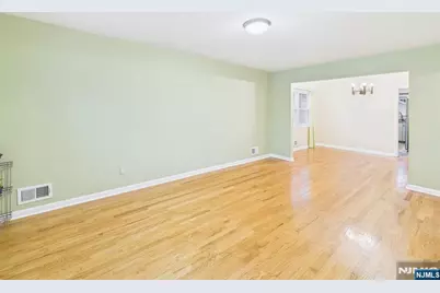 114 Ackerman Avenue, Ridgewood, NJ 07450 - Photo 3