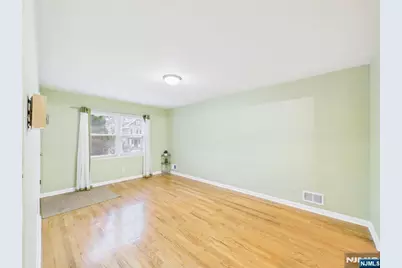 114 Ackerman Avenue, Ridgewood, NJ 07450 - Photo 5