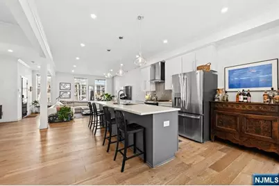 966 Summit Avenue 1 #1, Jersey City, NJ 07307 - Photo 11