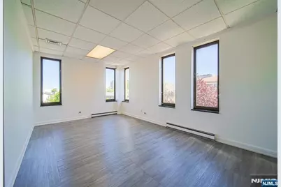 1625 Anderson Avenue 204 #204, Fort Lee, NJ 07024 - Photo 9