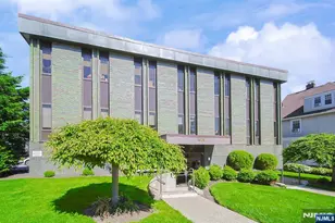1625 Anderson Ave 204, Fort Lee, NJ 07024 - Photo 1