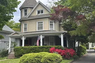 211 Woodside Ave 3rd Fl, Ridgewood, NJ 07450 - Photo 1