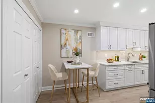 14 Holiday Ct, River Vale Township, NJ 07675 - Photo 3