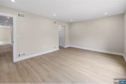 14 Holiday Court, River Vale Township, NJ 07675 - Photo 5