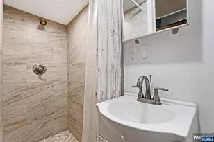 257 Woodlawn Ave, Jersey City, NJ 07305 - Photo 11