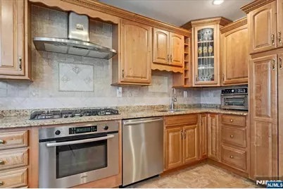 21 Grant Avenue, Roselle Park, NJ 07204 - Photo 7