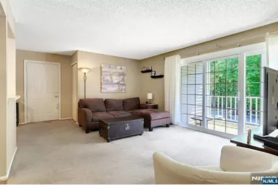 601 Lilac Lane, Mahwah, NJ 07430 - Photo 15