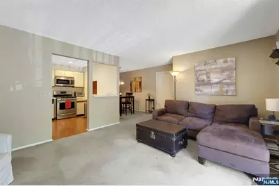 601 Lilac Lane, Mahwah, NJ 07430 - Photo 13