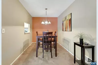 601 Lilac Lane, Mahwah, NJ 07430 - Photo 5