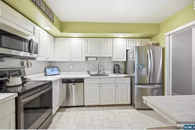 219 Pond Terrace 2B #2B, Washington Township, NJ 07676 - Photo 13