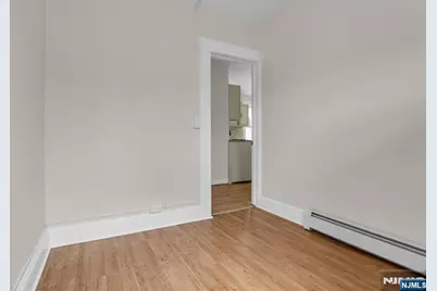 199 Hayward Place, Wallington, NJ 07057 - Photo 9