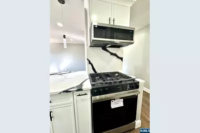 41 W Church Street 11 #11, Bergenfield, NJ 07621 - Photo 5