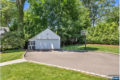 151 Valley View Avenue, Ridgewood, NJ 07450 - Photo 37
