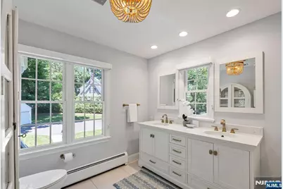 151 Valley View Avenue, Ridgewood, NJ 07450 - Photo 23