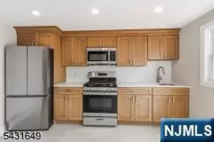 23 Prospect St, Clifton, NJ 07011 - Photo 17