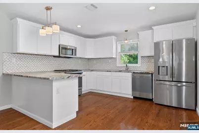 103 Berkshire Place, Irvington, NJ 07111 - Photo 5
